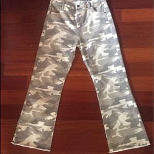 Tractr Blu Crop Camo Pants